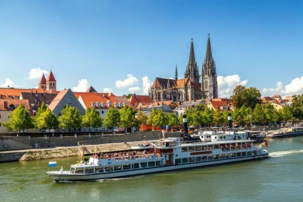 Munich: One Perfect Day in Regensburg, Germany - Day Tour - Local Snacks and Break Time
