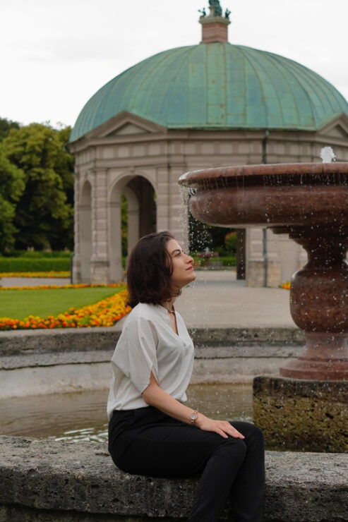 Munich: Phototour - Your Guide to Beautiful Photo Spots - Meeting Point and Accessibility