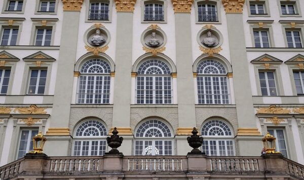Munich Private Guided Walking Tour With Nymphenburg Palace - Customizable Tour Options