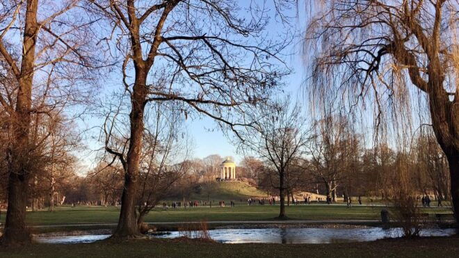 Munich: Private Half-Day Guided Walking Tour - Historical Landmarks Explored