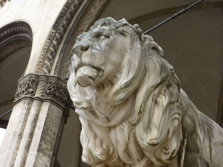 Munich: Private Walking Tour of the Historical City Center - Duration and Availability