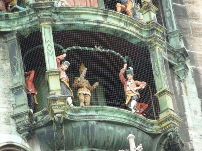 Munich: Private Walking Tour of the Historical City Center - Optional Museum Visit