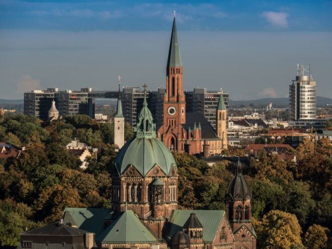Munich: Private Walking Tour With a Local - Similar Tours