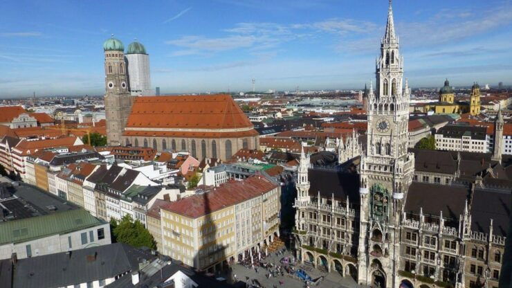 Munich Private Walking Tour With the BMW Museum and BMW Welt - Key Points