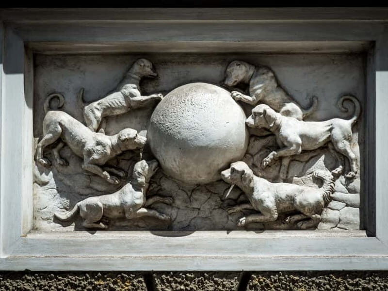 Munich: Raven Black Witches and Executioners Walking Tour - Who Should Consider This Tour?