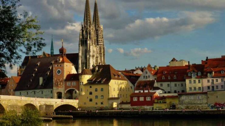 Munich: REGENSBURG MEDIEVAL BEAUTY - Key Points