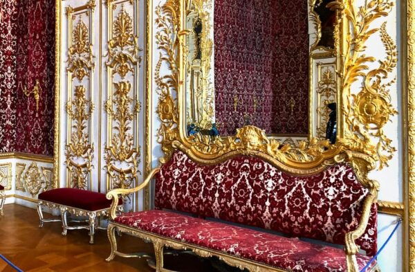 Munich: Residenz Museum Tickets and 2,5-hour Guided Tour - Tips for Visitors
