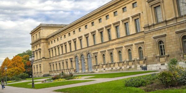 Munich Residenz Palace Complex Audio Tour (Eng) (No Tickets) - Smartphone Requirements