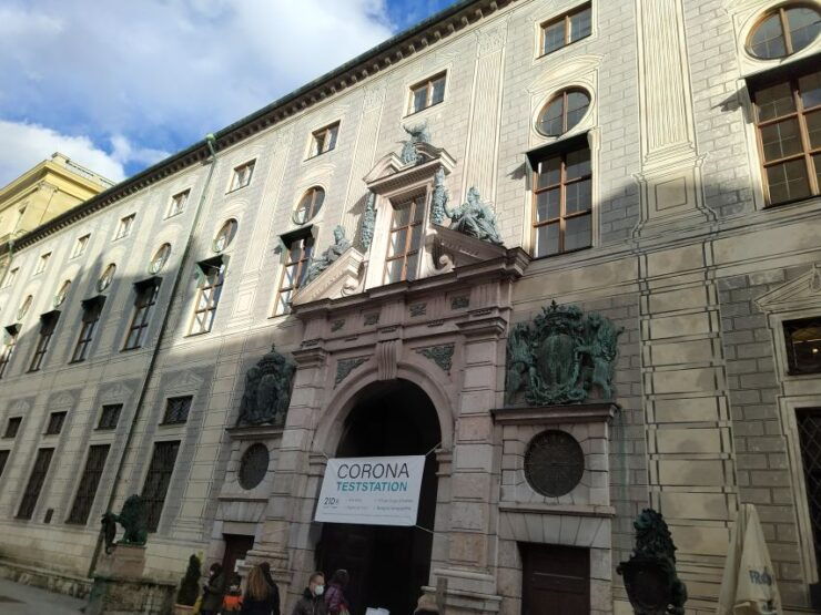 Munich Residenz: Private Tour With Artist Paul Riedel - Experience