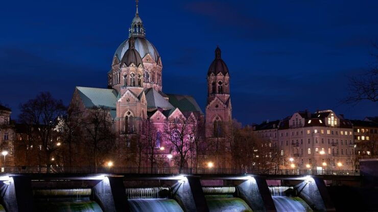 Munich: Self-guided Walking Tour to River Isar Landmarks - Highlights and Experiences
