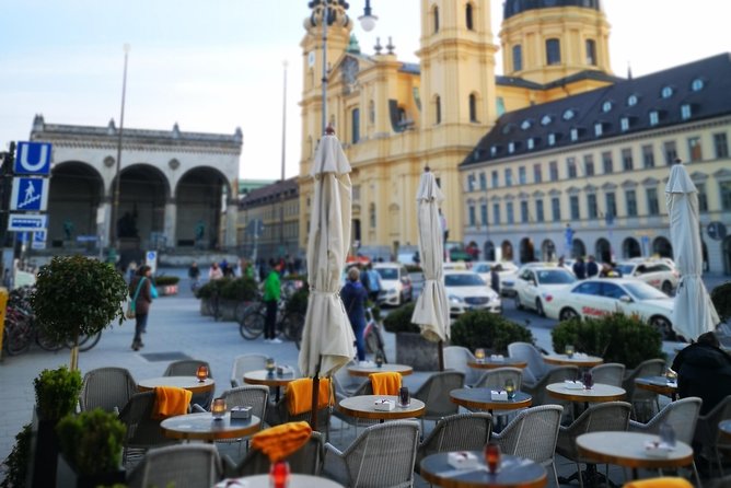 Munich Sightseeing Bike Tour - Tour Guides