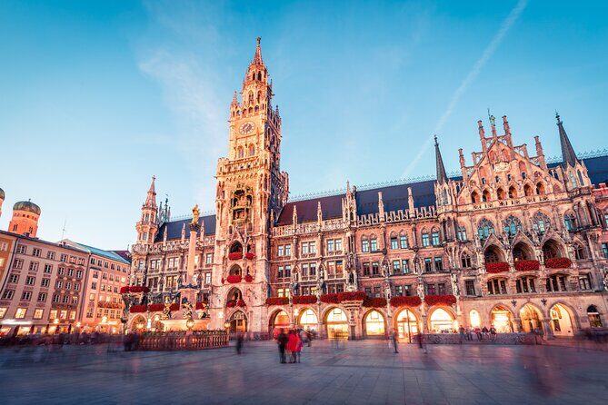 Munich Sightseeing Hopping with traditional delicacies - Who Should Consider This Tour?