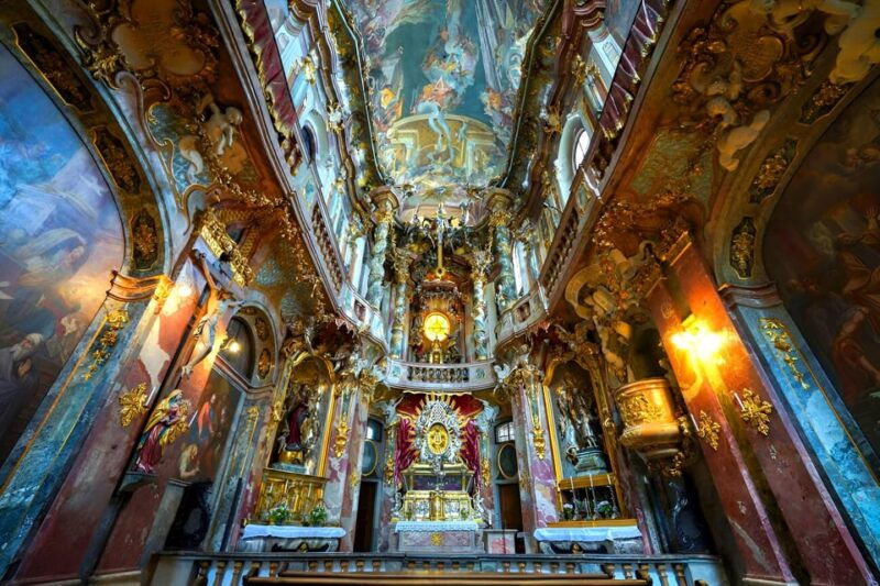 Munich: Spanish Guitar & Bach Toccata at Asamkirche - Who Would Enjoy This Experience?
