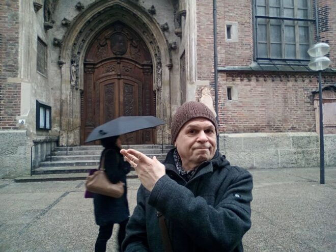 Munich: The Beginning of Art and Culture Walking Tour - Multilingual Live Tour Guide