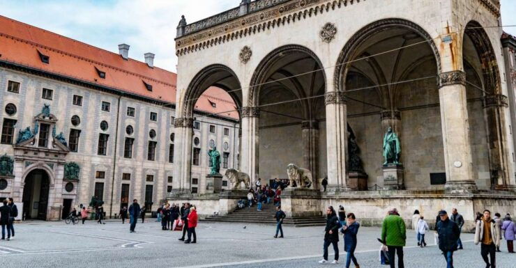 Munich: Third Reich Guided City Walking Tour - Experience Highlights