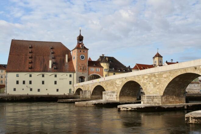 Munich to Regensburg: UNESCO World Heritage Site Regensburg - Transportation and Assistance