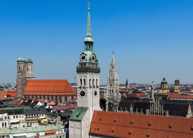 Munich: Walking Tour Old Town and Viktualienmarkt - Meeting Point and Important Information