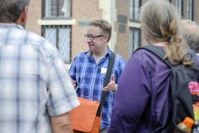 Münster: Entertaining Guided Tour to Old Town Highlights - Guided Tour Experience