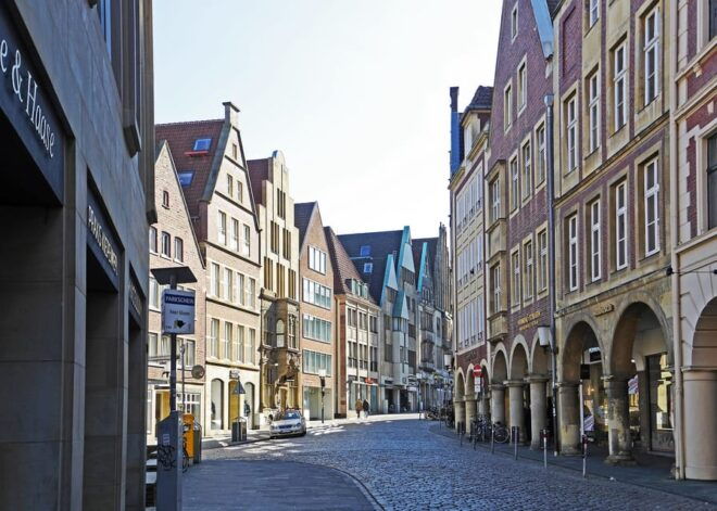 Münster: Old Town Crime Mystery Tour - Preparation Tips