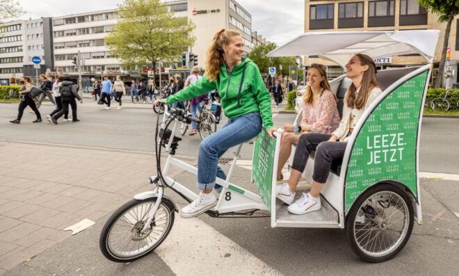 Münster: Private Guided Rickshaw City Tour - Highlights of the Guided Rickshaw Tour