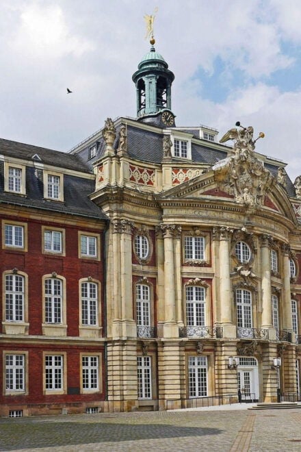 Münster Private Guided Walking Tour - Frequently Asked Questions