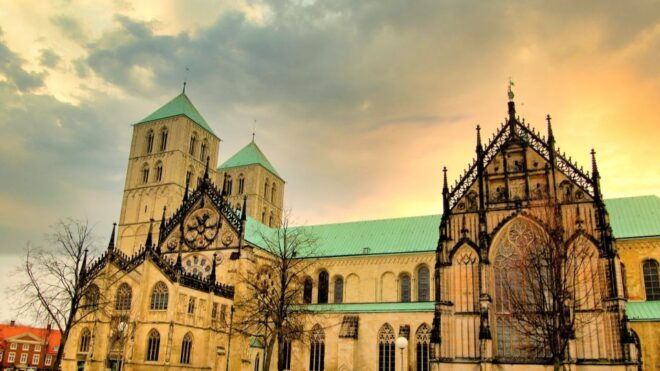 Münster: Self-Guided Journey Through the Citys History - Impressive Starting Point and Historical Landmarks