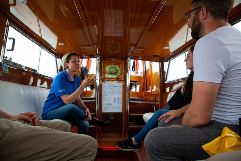 Murano and Burano Boat Tour from Venice - Two lagoon islands, two working crafts