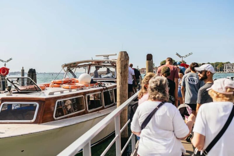 Murano & Burano Guided Tour by Private Boat with Glassmaking - FAQ