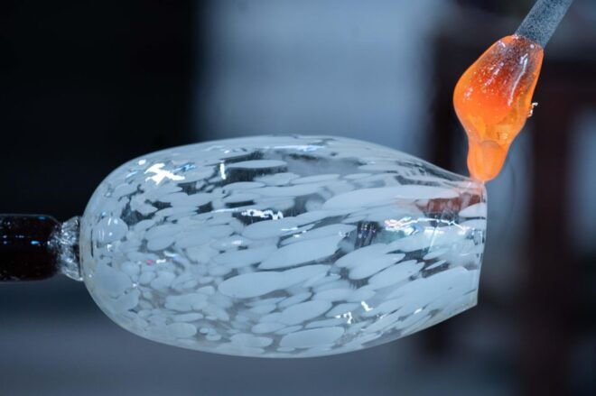 Murano: Glass Factory Experience With Tour and Demonstration - Selecting Participants and Date