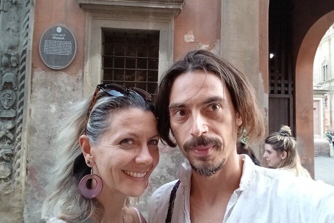 Murder Mystery Outdoor Escape Game in Bologna - Experience Overview