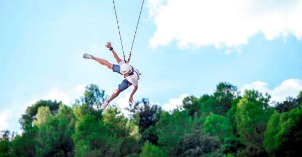 Murillo De Gállego Huesca: Bungee Jumping Over the River - Experience Description and Safety Measures