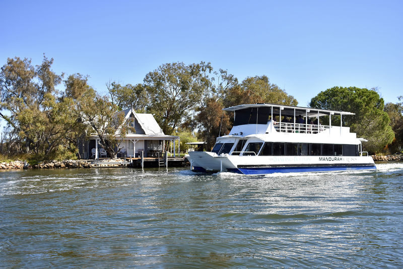 Murray River Lunch Cruise in Mandurah - From Mandurah’s city waterways to the open inlet
