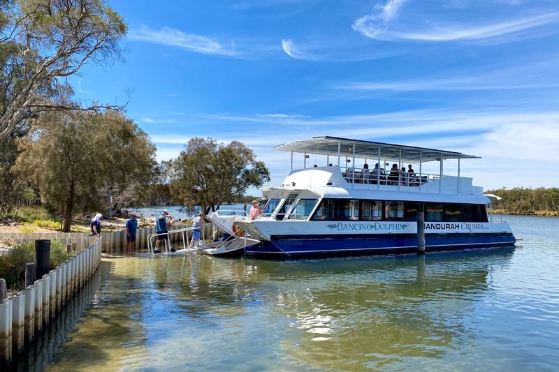Murray River Lunch Cruise in Mandurah - Who will enjoy this cruise most?