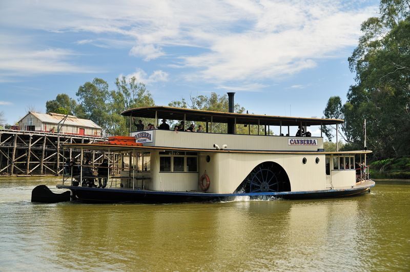 Murray River Paddlesteamer Cruise in Echuca - A riverboat ride with real steam behind it