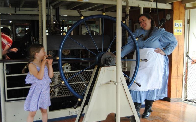 Murray River Paddlesteamer Cruise in Echuca - What the price gets you