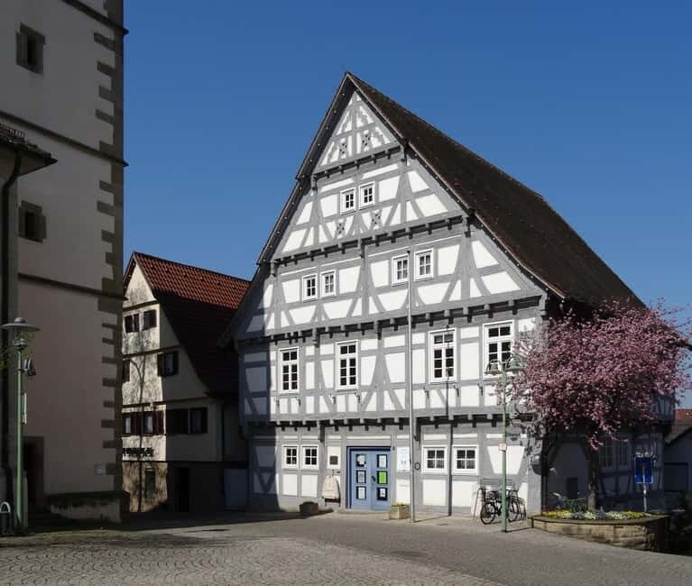 Murren - Private Guided Walking Tour - The Paragliding Launch Site: A Perfect Final Touch