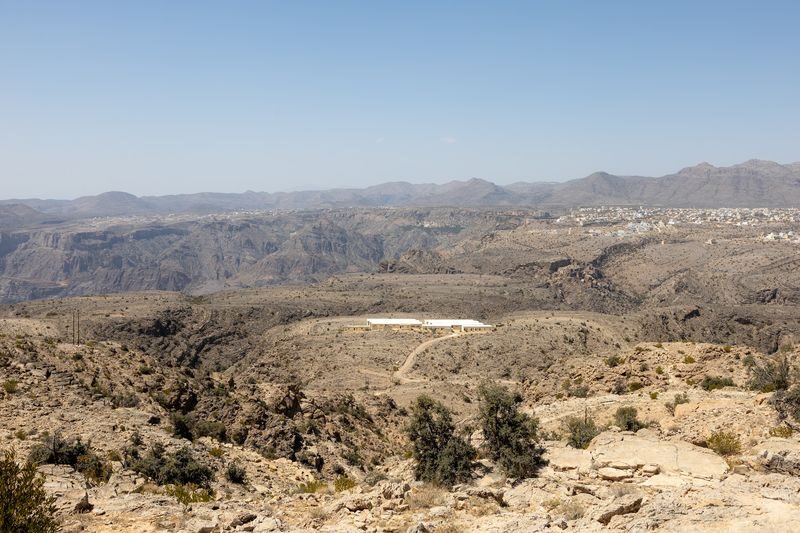 Muscat Nizwa & Jebel Akhdar Private Tour - Private or shared changes the value