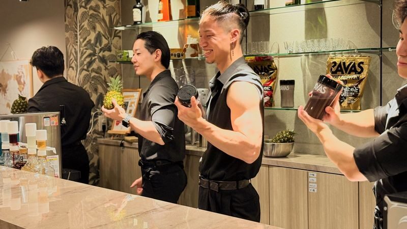 Muscle Bar Kyoto - A playful change from Kyoto’s temple routine