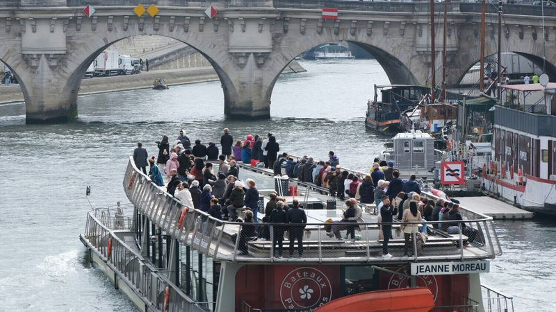 Musee d Orsay and Seine river cruise ticket - The Seine cruise gives the day a new angle