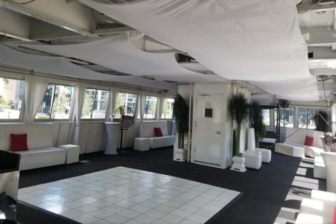 Musette Yacht Fort Lauderdale New Year's Eve Party Cruise - Who Is This Experience Best For?