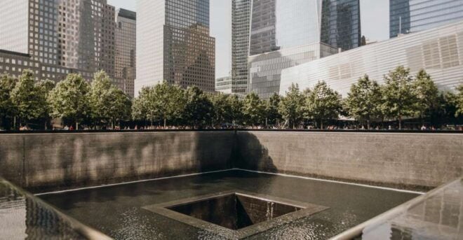 Museum and Memorial 9/11 + District and 9/11 Walking Tour - Tour Experience