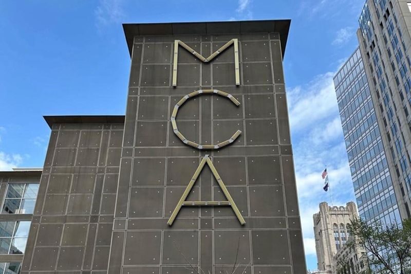 Museum of Contemporary Art Ticket in Chicago - The Chicago connection and global perspectives