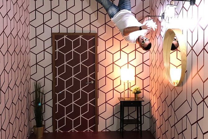 Museum of Illusion Activity With Transfer - The Sum Up