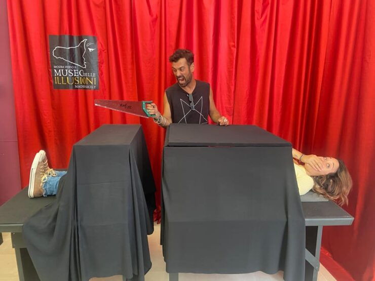 Museum of Illusions - Syracuse - - Immersive Experience Highlights