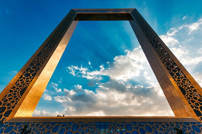 Museum of the Future With Dubai Frame Ticket - Dining and Shopping Options