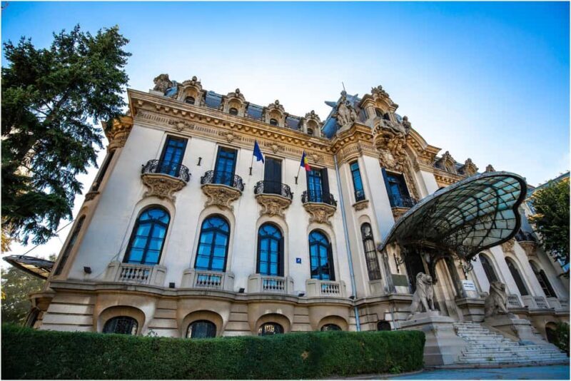 Museums and Galleries Private walking tour in Bucharest - Accessibility and Practical Tips