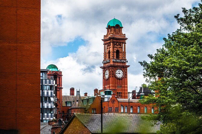 Musical MADchester Outdoor Escape Game in Manchester - Common Questions