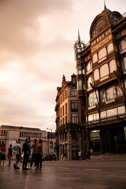 MUSICAL TOUR OF BRUSSELS (SPANISH) - Good To Know