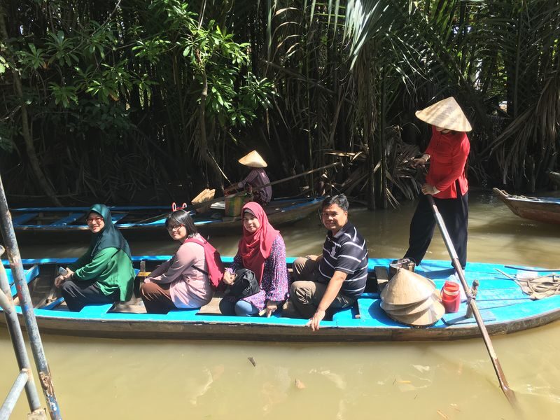 Muslim Friendly: My Tho & Thoi Son Island Mekong Delta Day Tour with Halal Lunch - Seeing the Mekong from a boat