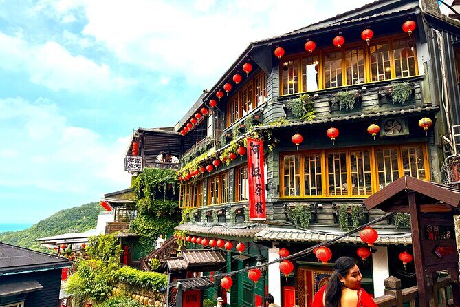 Muslim-Friendly Northern Taiwan Day Tour Yehliu, Jiufen, Shifen - Good To Know
